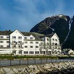 Voringfoss 3* Eidfjord