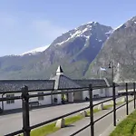 Hotel Voringfoss