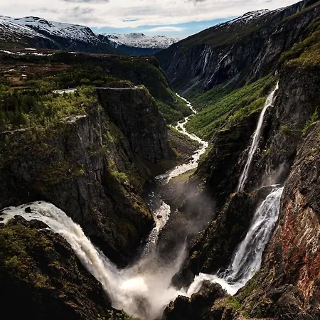 Hotel Voringfoss 3*