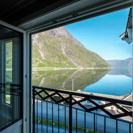 Hotel Voringfoss