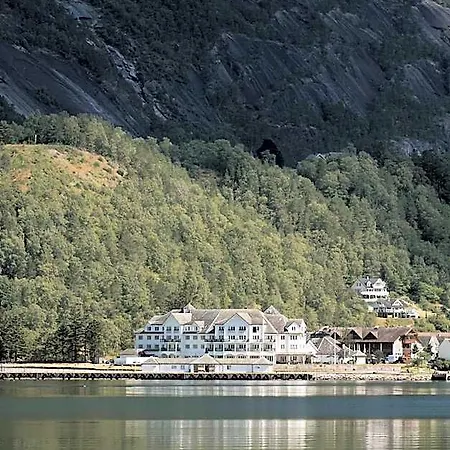 Voringfoss Hotel
