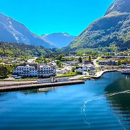 Hotel Voringfoss