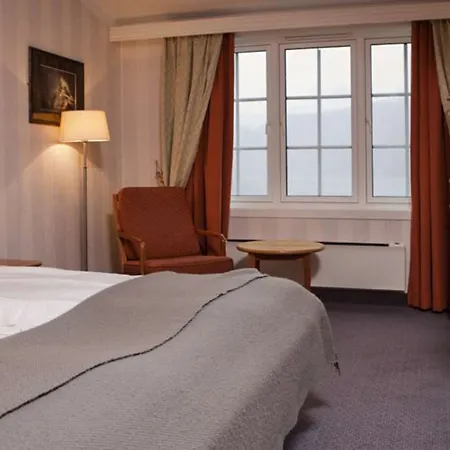 Hotel Voringfoss 4*